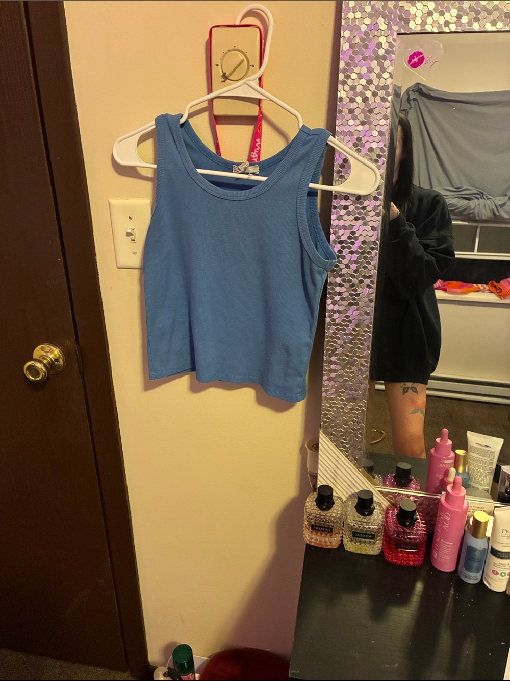 Blue cropped tank top